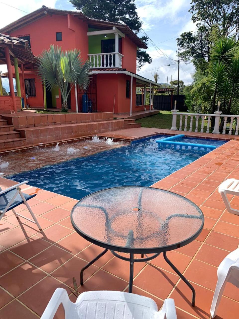 Finca Hotel La Bonita Guatape Bagian luar foto